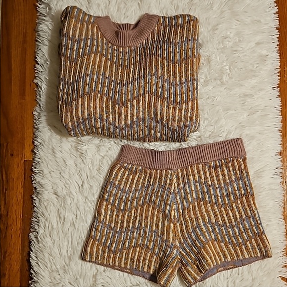 Free People Malibu Patterned Reversible Sweater Set - Picture 3 of 9